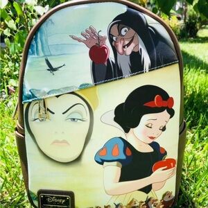 NWT OG DEC Snow White Loungefly Backpack